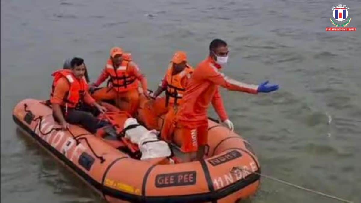 Death Toll Reaches 13, One Missing After Storm Capsizes Vessel