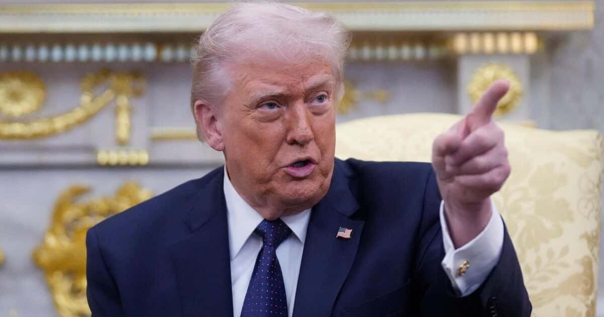 Donald Trump announces project to help stranded ships leave