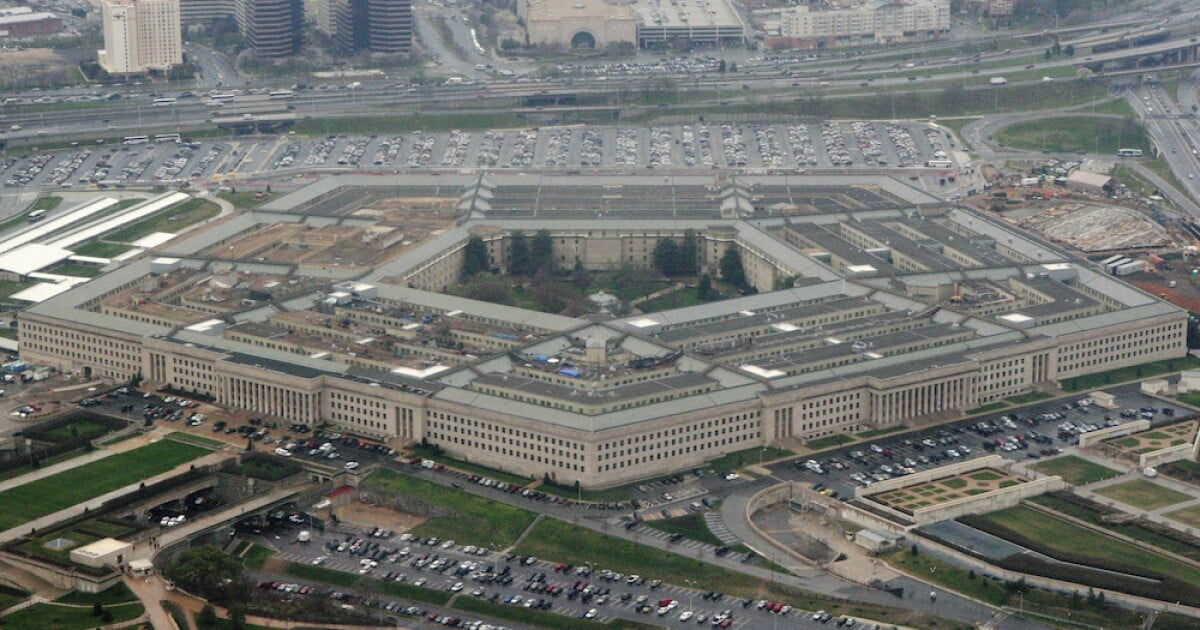 Pentagon eyes overseas shipbuilding study in new budget proposal