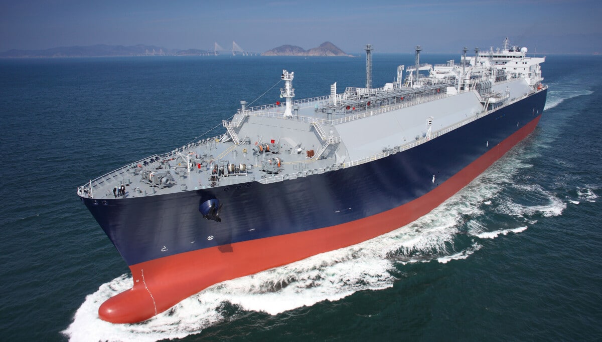 Japan plans new LNG carrier dock to revive shipbuilding industry
