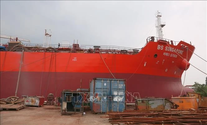 Developing elite and skilled maritime human resources.