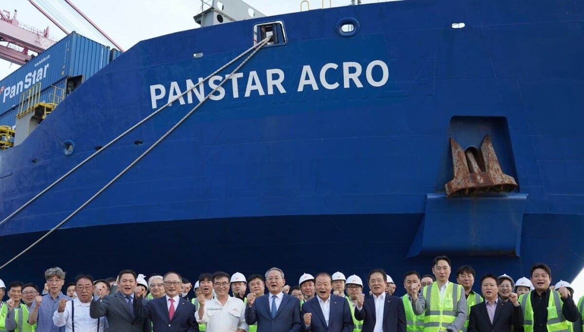 Korean shipbuilders develop Arctic ice-navigation technology