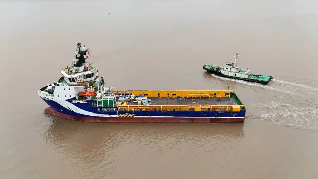 CIMC SOE Delivers SPP40 Platform Supply Vessel and 24,000 cbm LEG Carrier